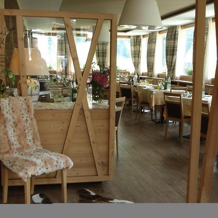 Hotel Pedretti Бранці Екстер'єр фото