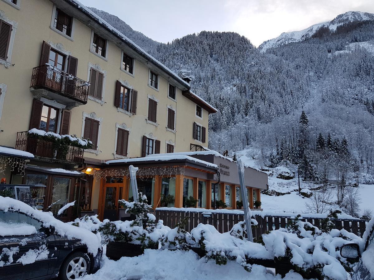 Hotel Pedretti Бранці Екстер'єр фото