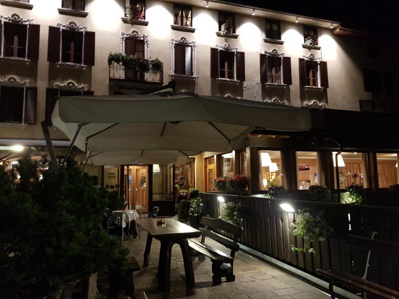 Hotel Pedretti Бранці Екстер'єр фото